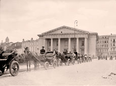 Vilnius. Horse wagons at Town Hall Square, 1935